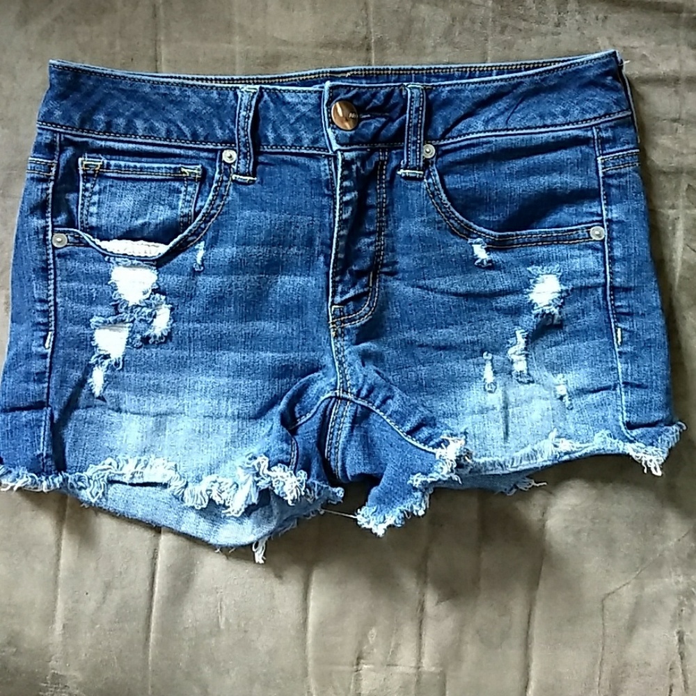 American Eagle sz 6 midi jean short